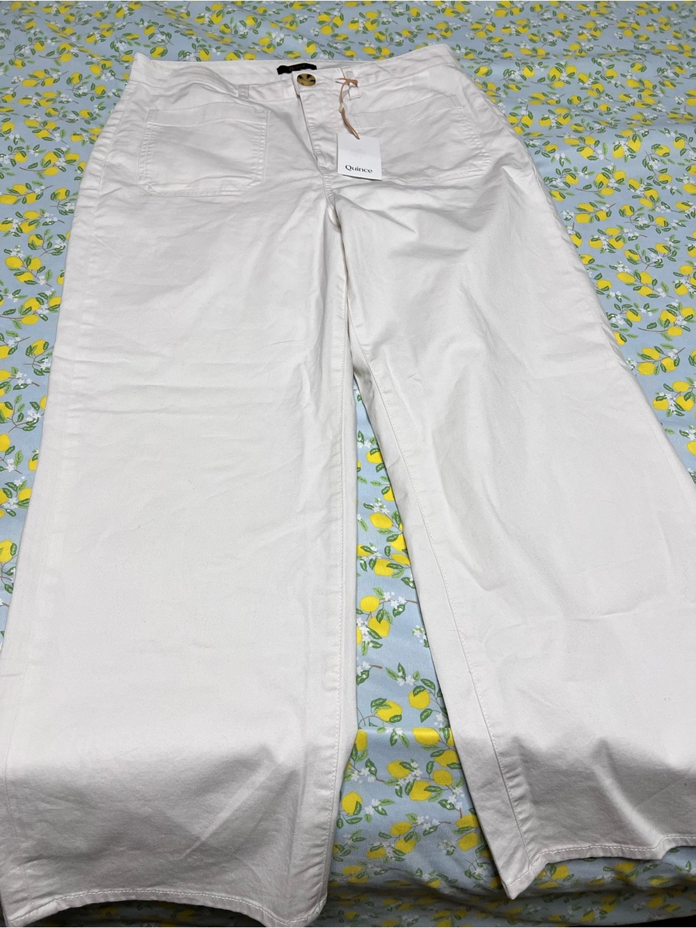 Quince White High-Rise Button Front Capris